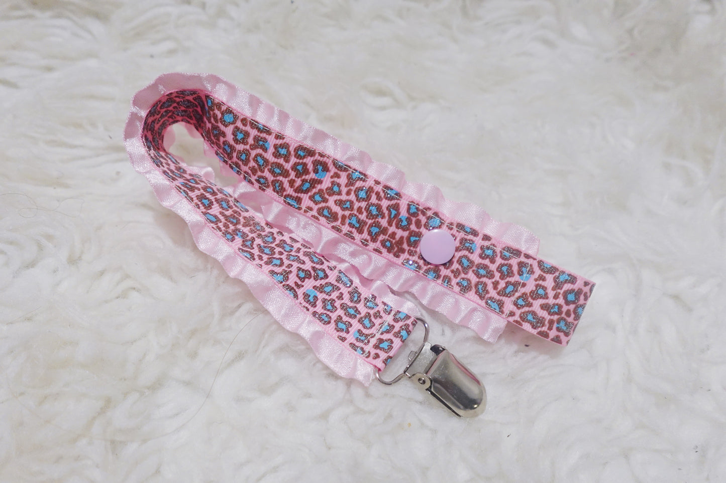 Glitter Cheetah | clip