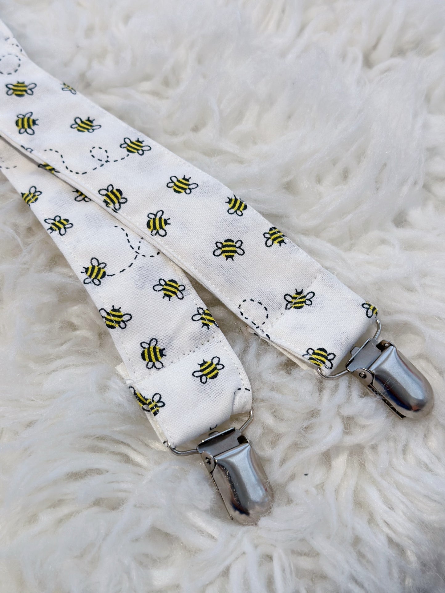 Cloth Bee Clip