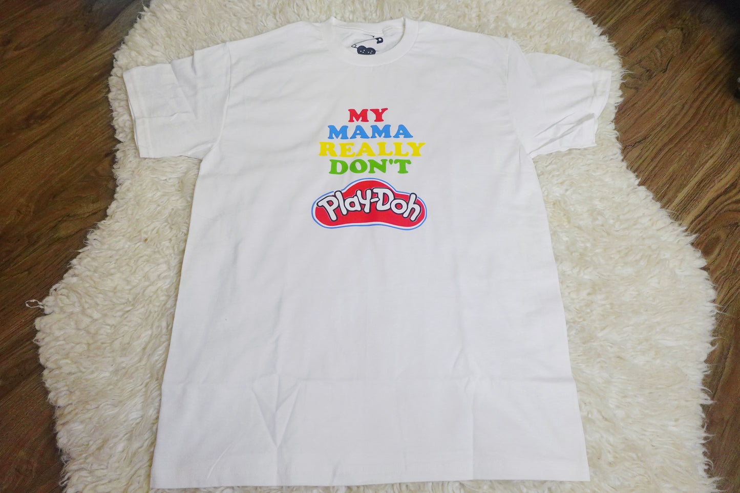 (M) My Mama Really Don’t Play Dough / T-Shirt