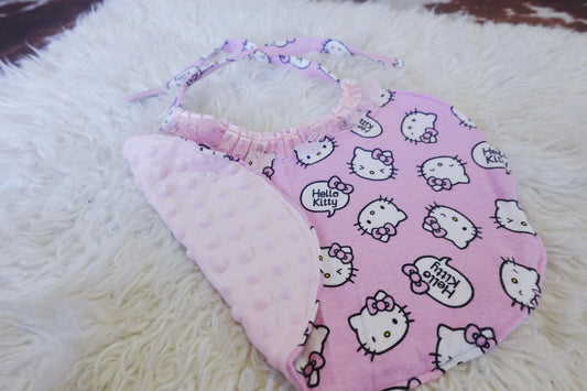Ruffle Kitty | Double sided texture bib